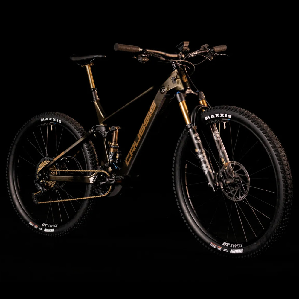 Hegyi elektromos kerékpár Crussis LEGEND 68 - 2024  17" (160-175 cm) Crussis